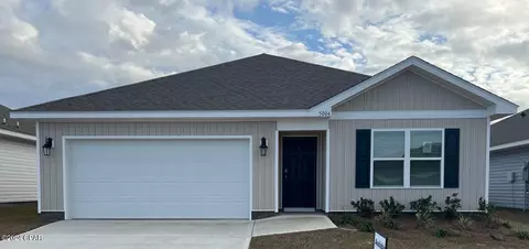 5004 Rivergrass Dr, Panama City, FL 32404