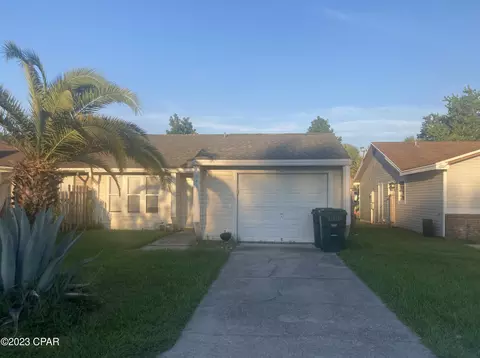 2411 Johnson Dr, Lynn Haven, FL 32444
