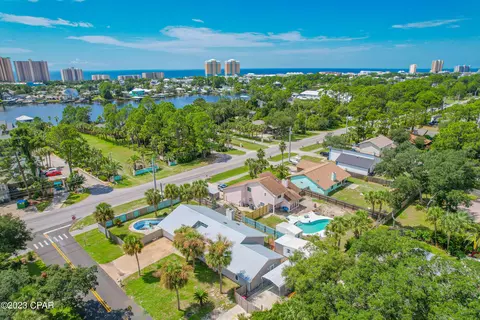 901 Laurel Oak Ln, Panama City Beach, FL 32408
