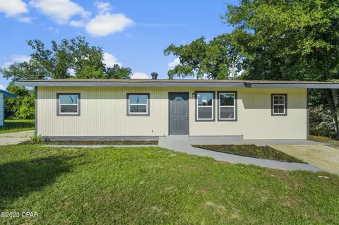 915 Huntington Dr, Panama City, FL 32401