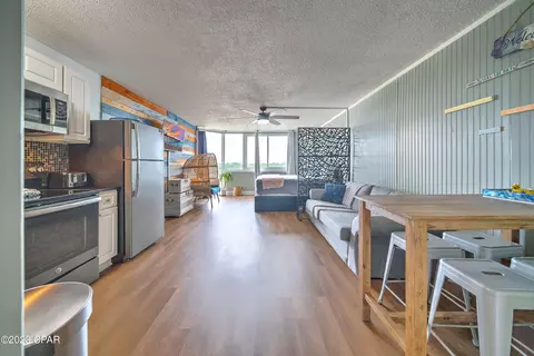 8817 Thomas Dr #A622, Panama City Beach, FL 32408