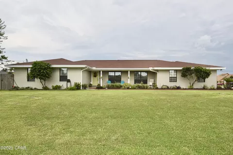 201 Cottontail Ln, Panama City, FL 32405