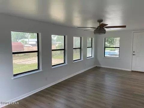 7673 Pear Rd, Sneads, FL 32460 photo 3