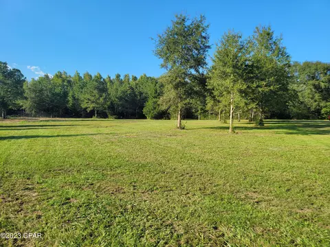 000 Shepp Dr, Chipley, FL 32428
