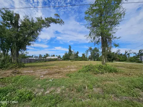 7747 Calhoun Ave, Southport, FL 32409