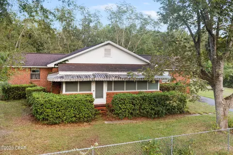 527 Main St, Chipley, FL 32428