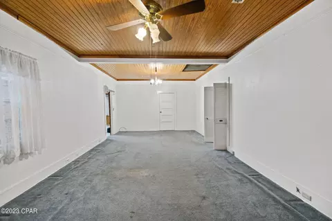527 Main St, Chipley, FL 32428 photo 6