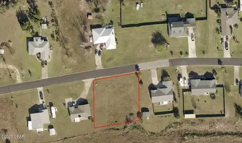 12306 Country Club Dr, Panama City, FL 32404