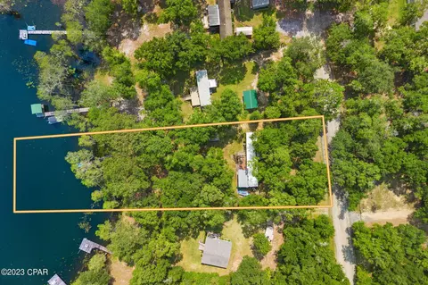 3973 Stillwater Dr, Chipley, FL 32428