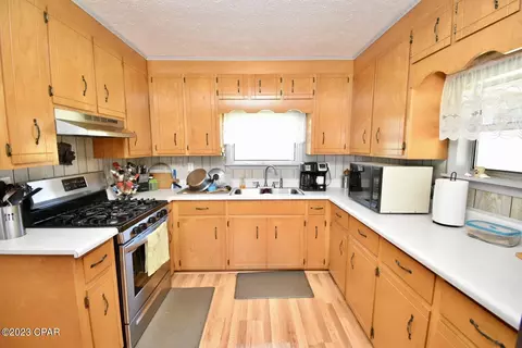 660 Corbin Rd, Chipley, FL 32428 photo 3
