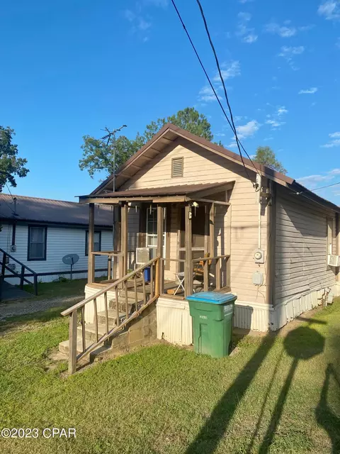 2850 Bertram St, Marianna, FL 32448