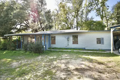 2927 Harley Dr, Marianna, FL 32448