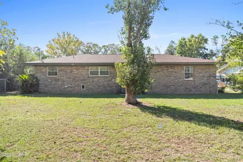 555 Davis St, Chipley, FL 32428 photo 33