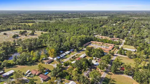 555 Davis St, Chipley, FL 32428 photo 40