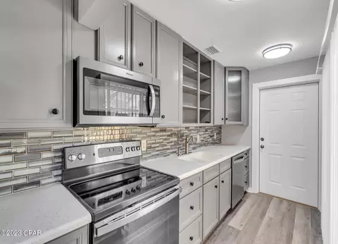 1611 Lake Ave, Panama City, FL 32401