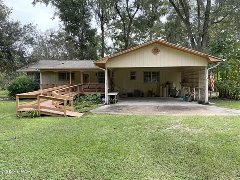 1181 E River Rd, Wewahitchka, FL 32465