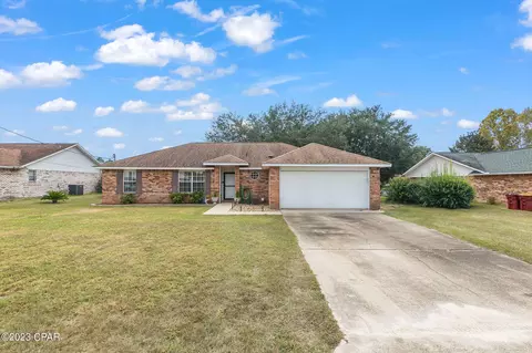 1256 Jefferyscot Dr, Crestview, FL 32536