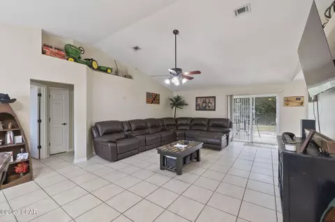 1256 Jefferyscot Dr, Crestview, FL 32536 photo 2