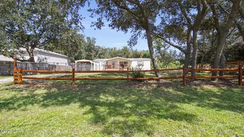 2027 Twin Oaks Dr, Panama City Beach, FL 32408