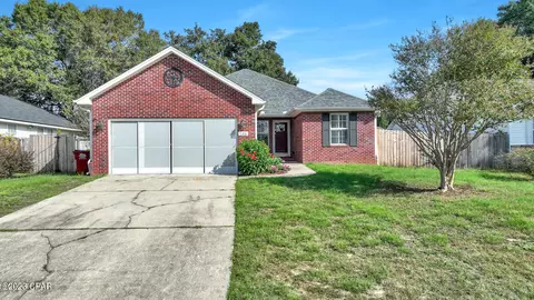 106 Kyle Ln, Crestview, FL 32539