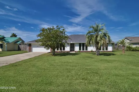 1604 Connecticut Ave, Lynn Haven, FL 32444
