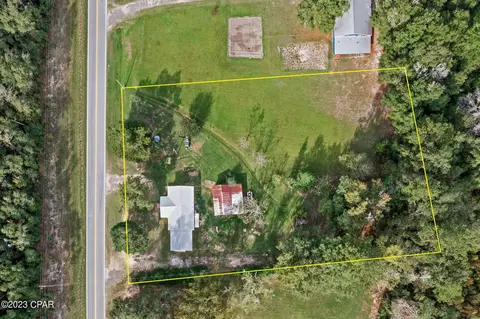 3344 Creek Rd, Vernon, FL 32462
