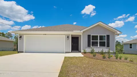 2182 Sunny Hills Blvd, Chipley, FL 32428