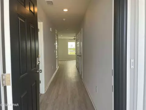 3951 Gables Blvd, Chipley, FL 32428 photo 2