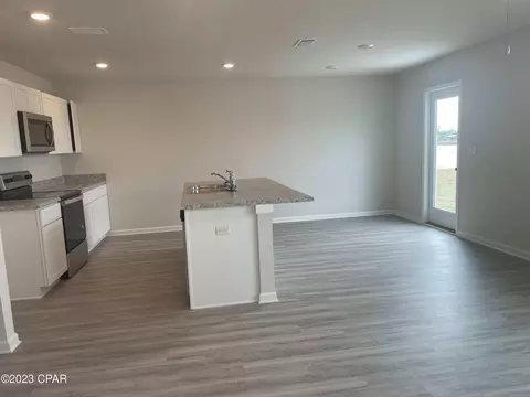 3951 Gables Blvd, Chipley, FL 32428 photo 10
