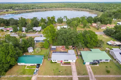 4091 Waycross Pl, Chipley, FL 32428