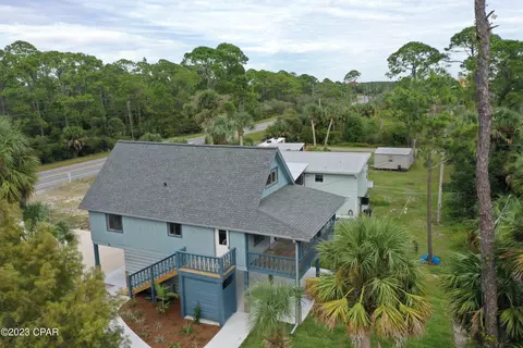 112 S Higgins St, Port St Joe, FL 32456