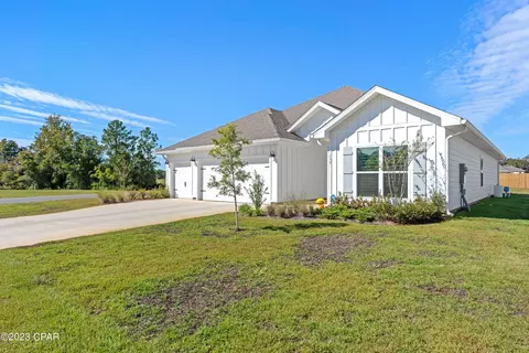 134 E Oak Trees Ln, Freeport, FL 32439 photo 2