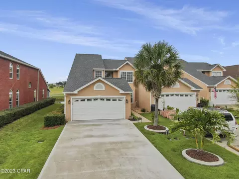2525 Country Club Dr, Lynn Haven, FL 32444