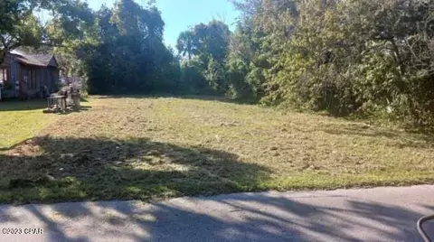 958 Louisiana Ave, Panama City, FL 32401