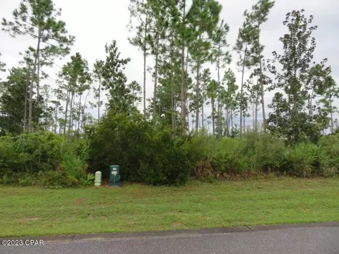 1015 Reel Easy Dr, Panama City, FL 32404