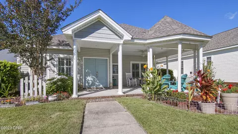 4016 Riverside Dr, Panama City, FL 32404