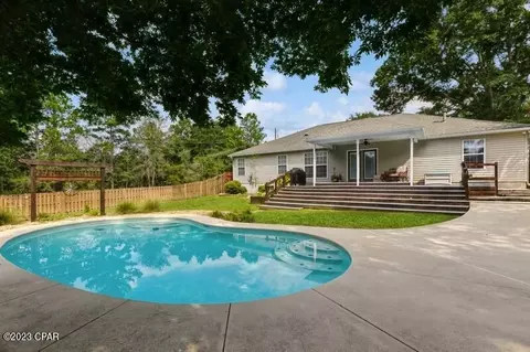 103 Brian Dr, Crestview, FL 32536