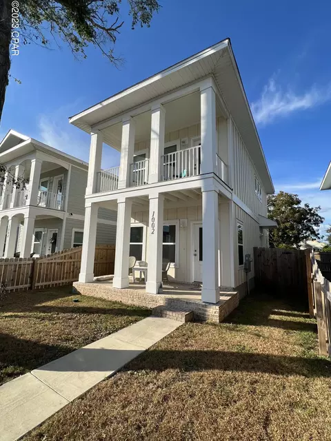 1002 W Main St, Pensacola, FL 32502
