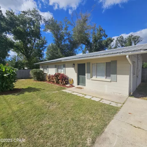 4215 Grubbs St, Panama City, FL 32404