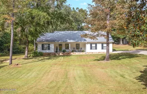 1910 Limestone Ln, Chipley, FL 32428