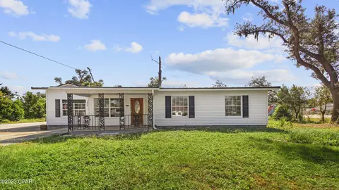 1008 E 2nd Pl, Panama City, FL 32401