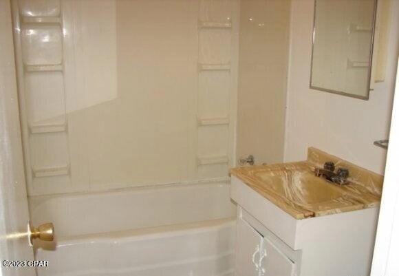 2712 E 8th Ct, Panama City, FL 32401