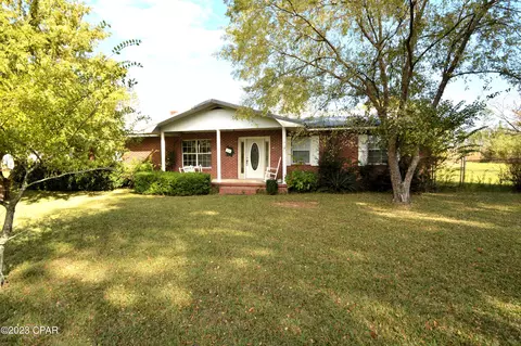 1678 Archie Rd, Alford, FL 32420