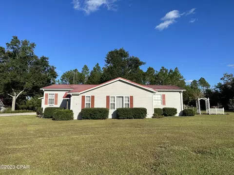 1404 Church St, Marianna, FL 32448