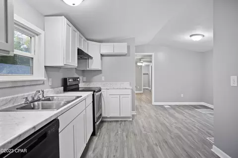 1572 Lonnie Rd, Chipley, FL 32428 photo 3
