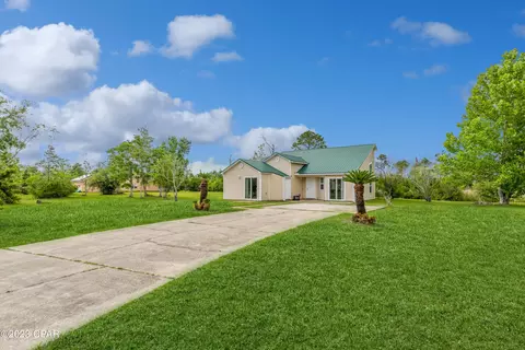 3002 Par Dr, Panama City, FL 32404