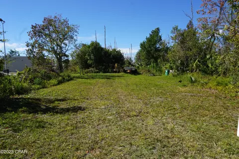 399 N Katherine Ave, Panama City, FL 32404