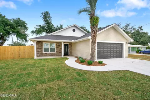2417 W Orlando Rd, Panama City, FL 32405