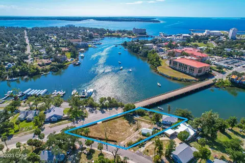 405 E 4th St, Panama City, FL 32401