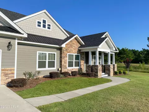 558 Lakepointe Dr, Chipley, FL 32428 photo 4